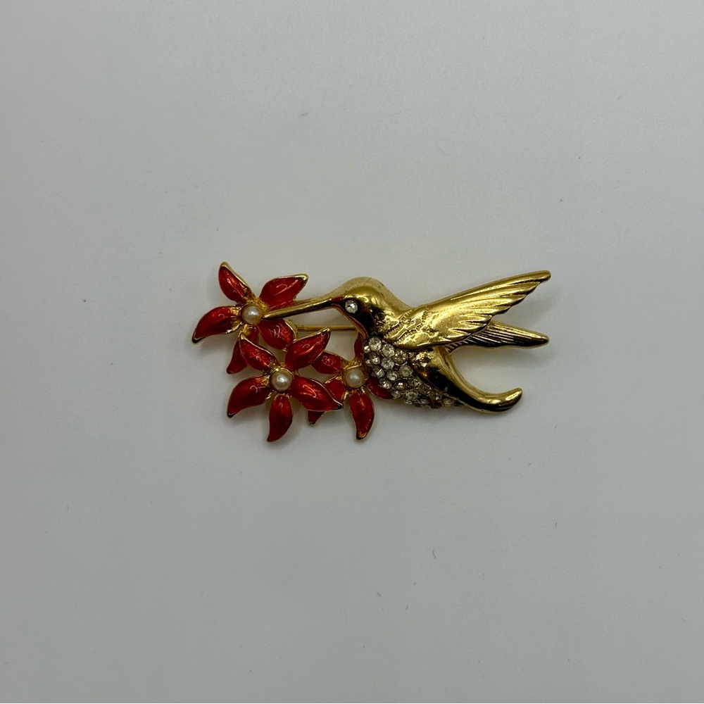 Vintage Hummingbird Brooch Set with Gold Tone Red Flower & Bronze Heart Locket - Picture 2 of 9